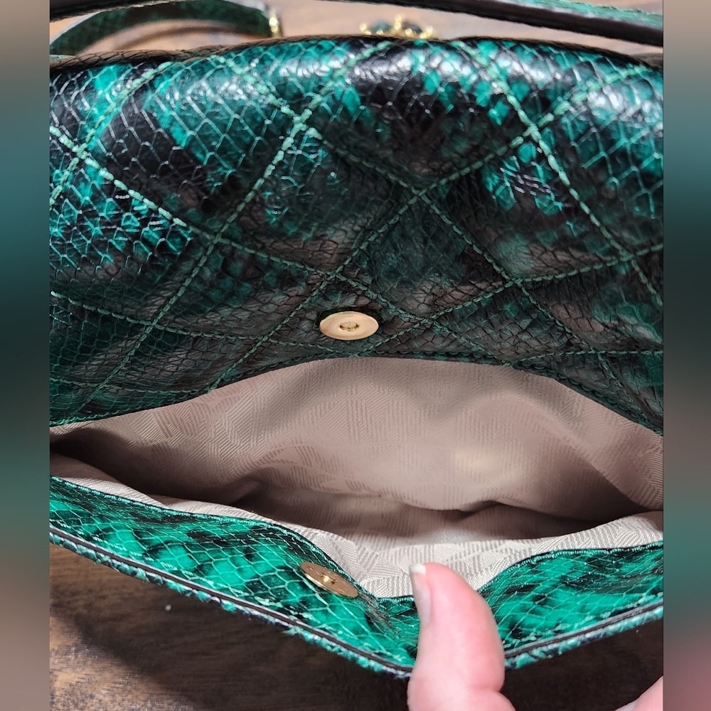Michael Kors Green Snake Crossbody - Picture 14 of 15